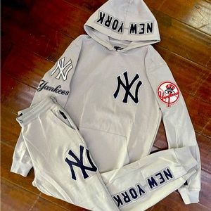 Pro Standard sweat suit size medium